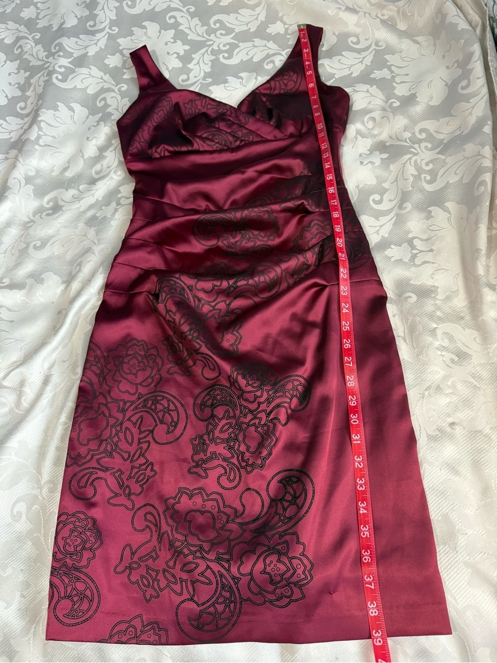 Le Château Burgundy Satin Sheath Cocktail Dress Paisley Print M Made in Canada - Picture 8 of 12